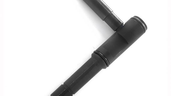 1453001, 1606963 Injector