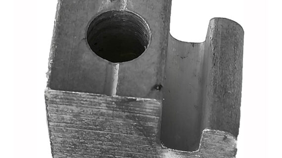 1380631 Locking Bracket